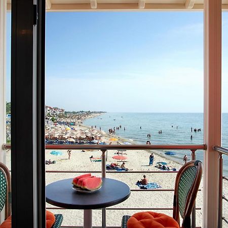 Conte Cristo Suites Paralía Екстериор снимка