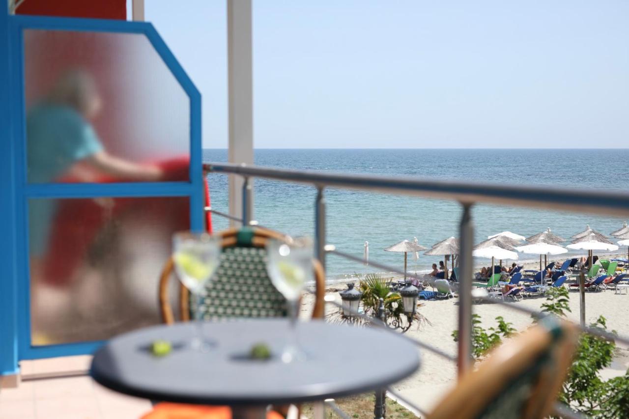 Conte Cristo Suites Paralía Екстериор снимка