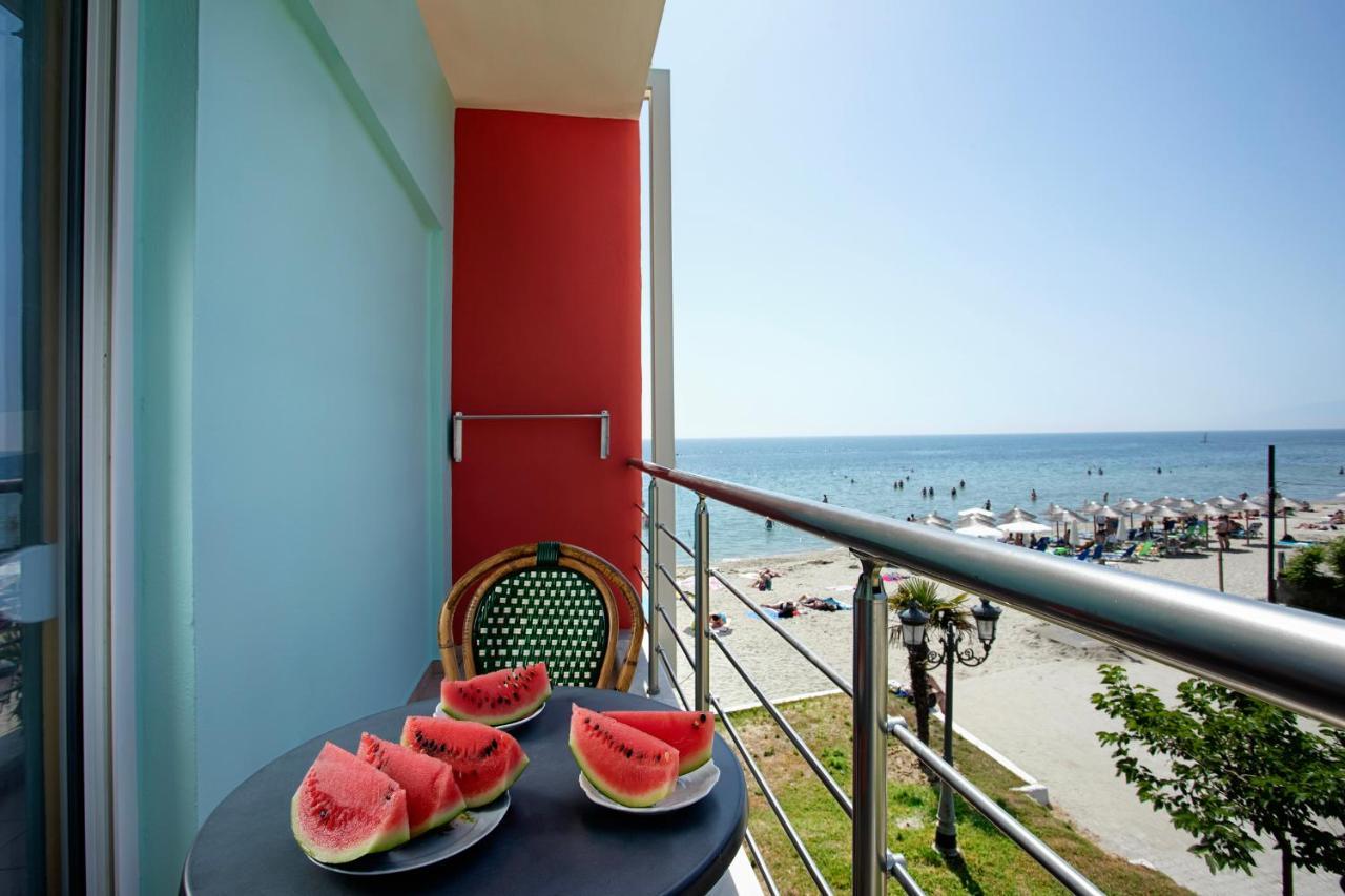 Conte Cristo Suites Paralía Екстериор снимка
