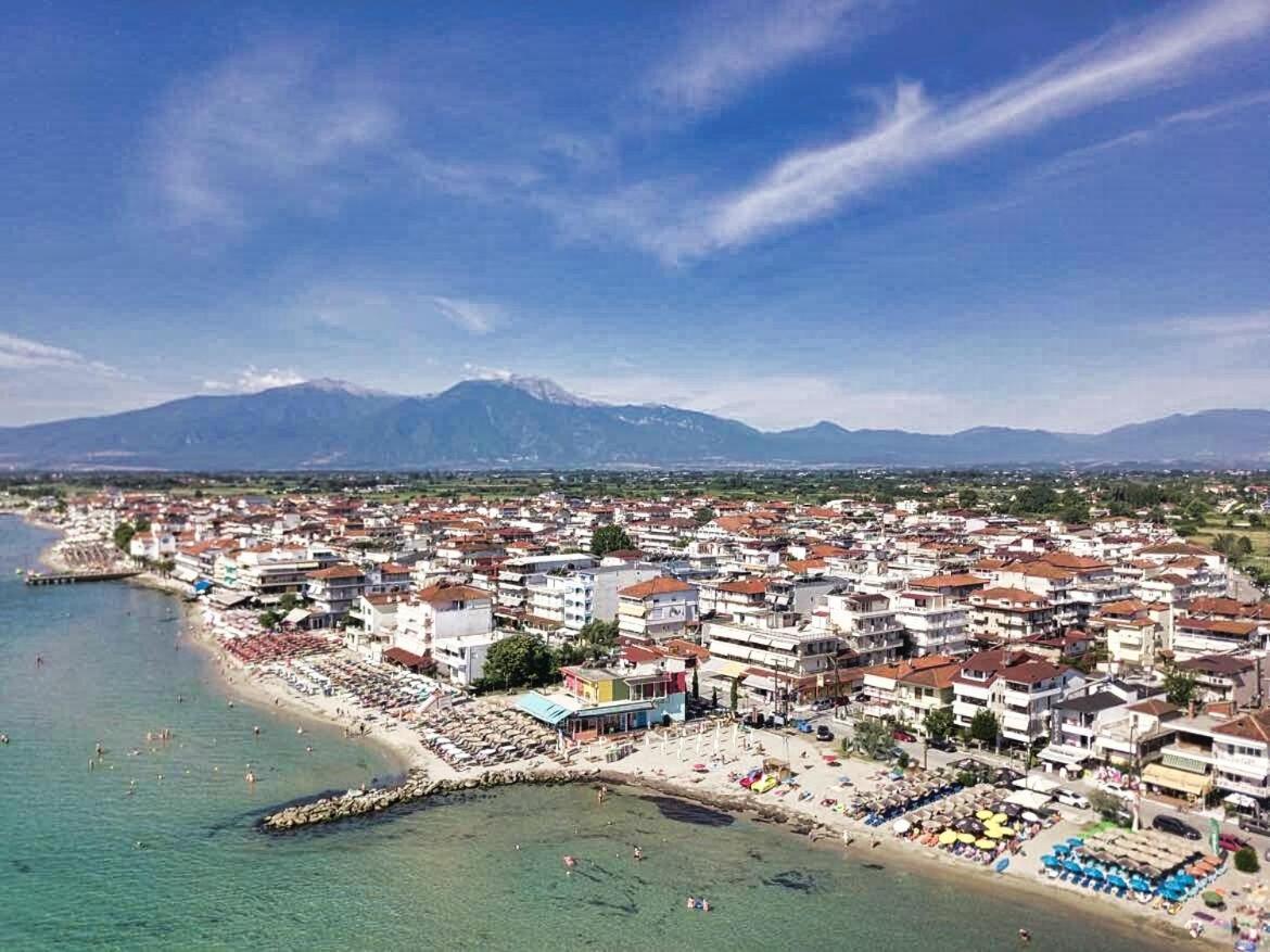 Conte Cristo Suites Paralía Екстериор снимка